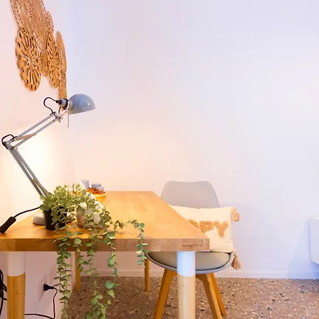 Flora Cozy Flat Close To Metro 公寓 *